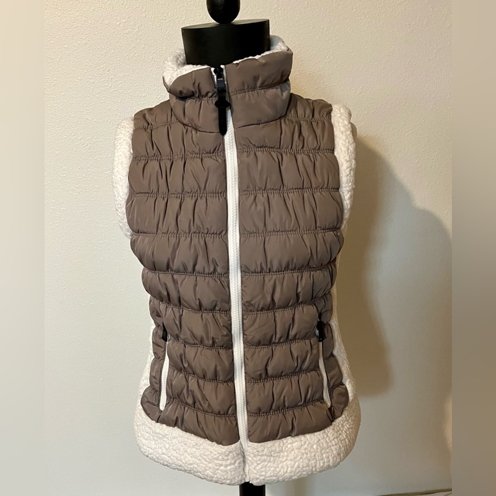 Calvin Klein Taupe and White Puffer Vest women’s size M